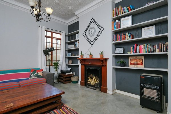 How can I effectively plan and layout my garden for maximum efficiency?